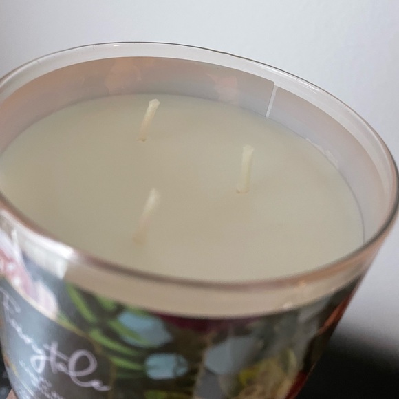 Bath & Body Works Fairytale 3 Wick Candle - Picture 2 of 3